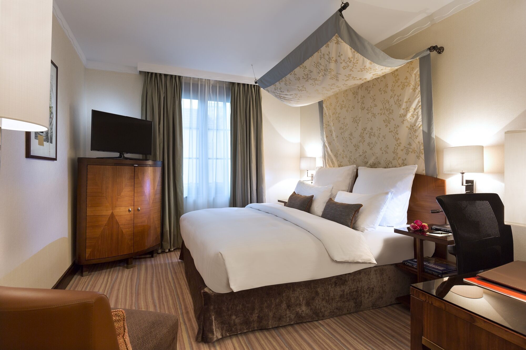 Hotel Warwick - Grand Place 4*