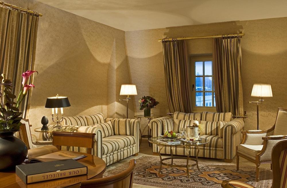 Warwick Grand-place 4*