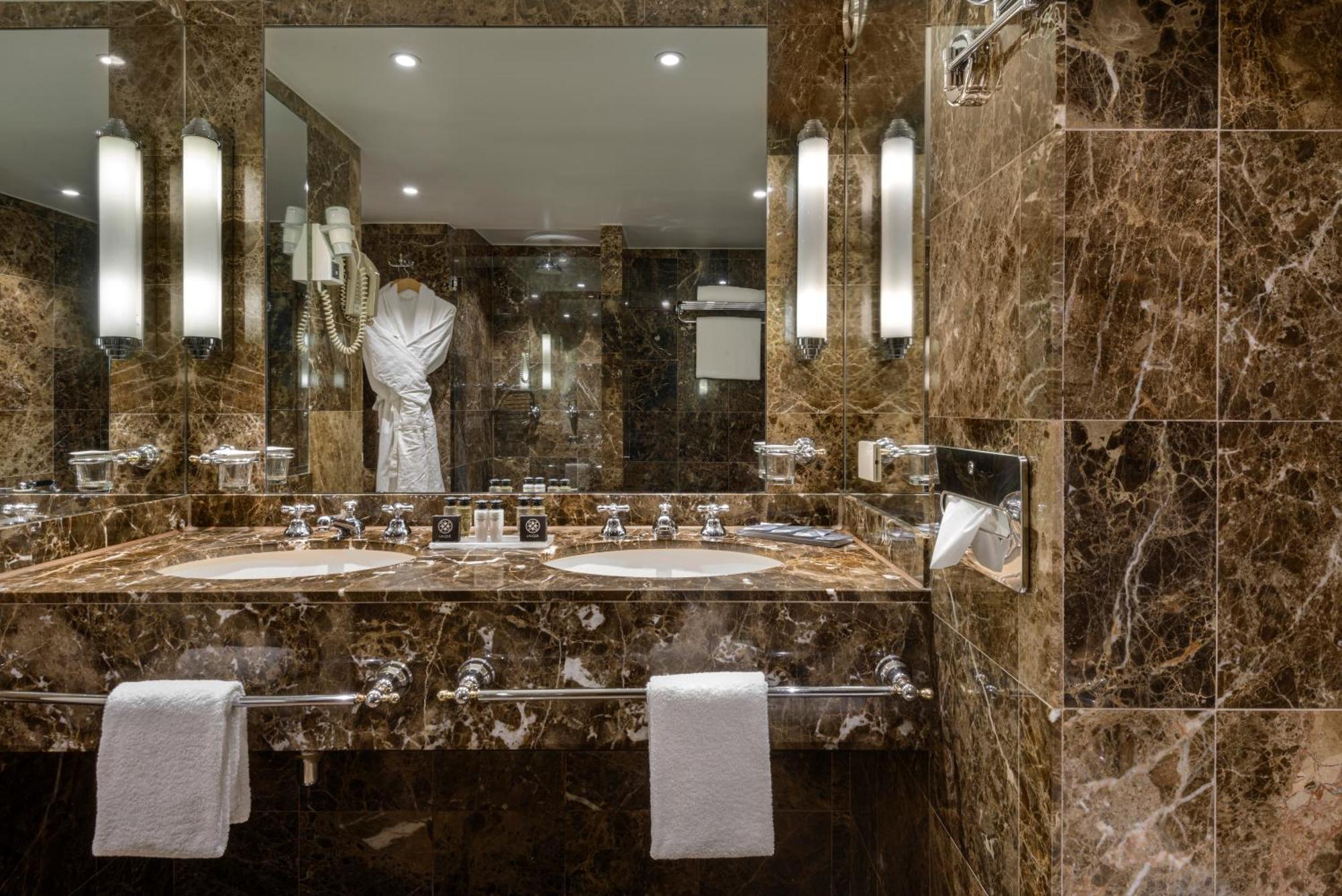 Warwick Grand-place Hotel