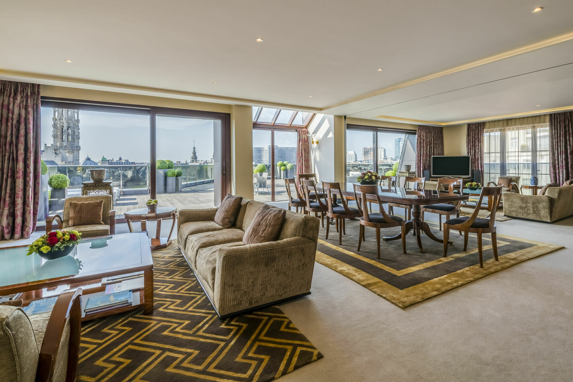 Hotel Warwick Grand-place 4*